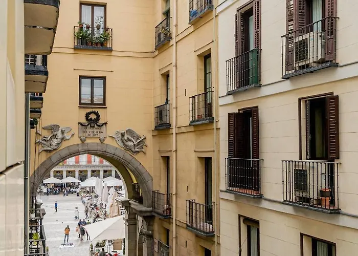 Apartamento con BALCÓN a CALLE MAYOR Ideal PAREJAS